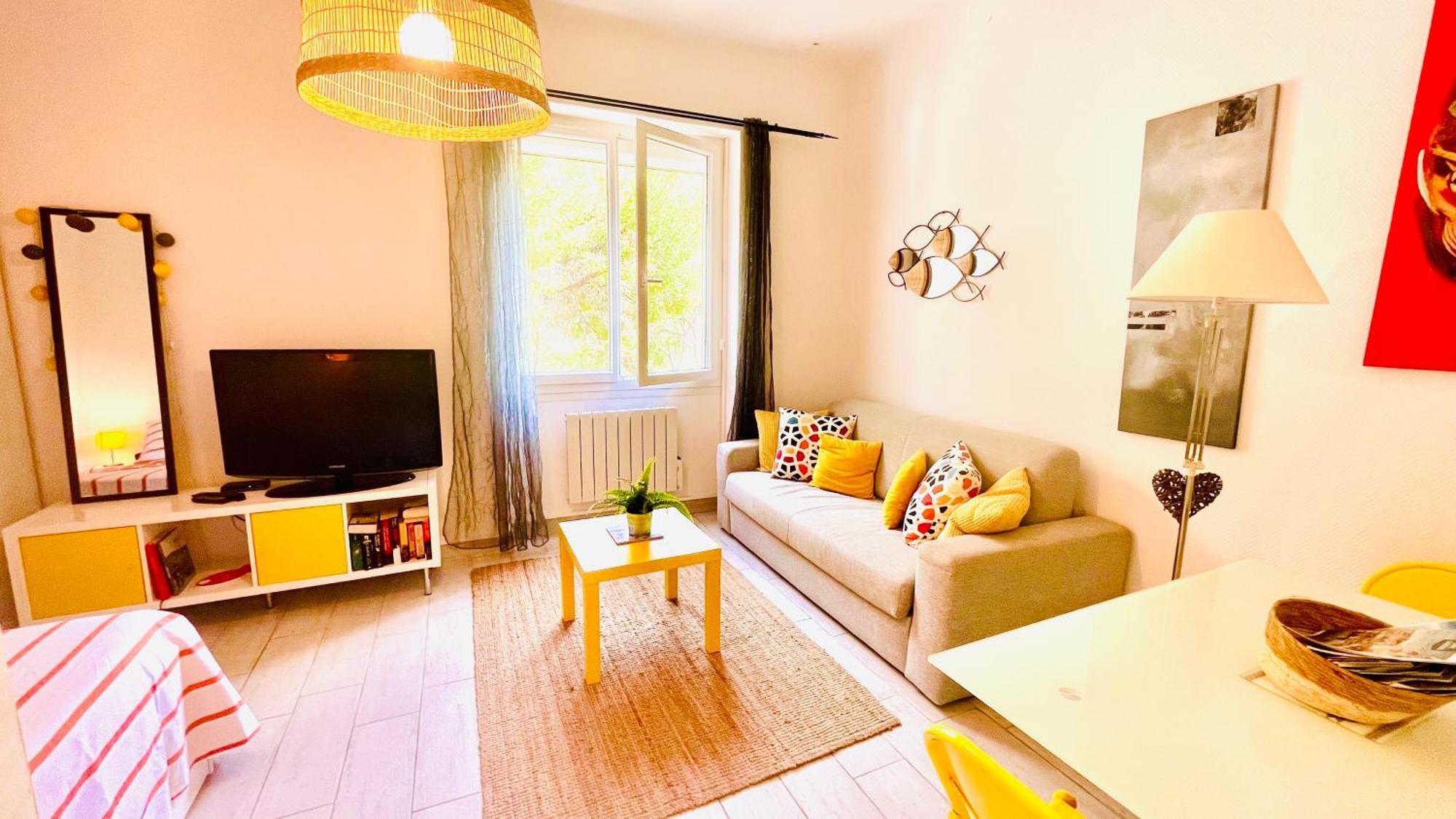 Apartment Au Son Des Cigales